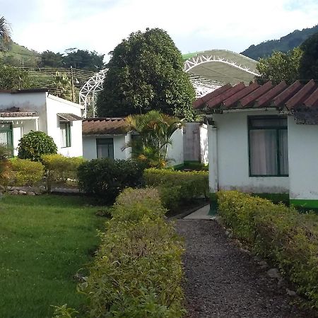 Hotel Servituristicos La Esmeralda Santa María Zewnętrze zdjęcie