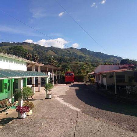 Hotel Servituristicos La Esmeralda Santa María Zewnętrze zdjęcie