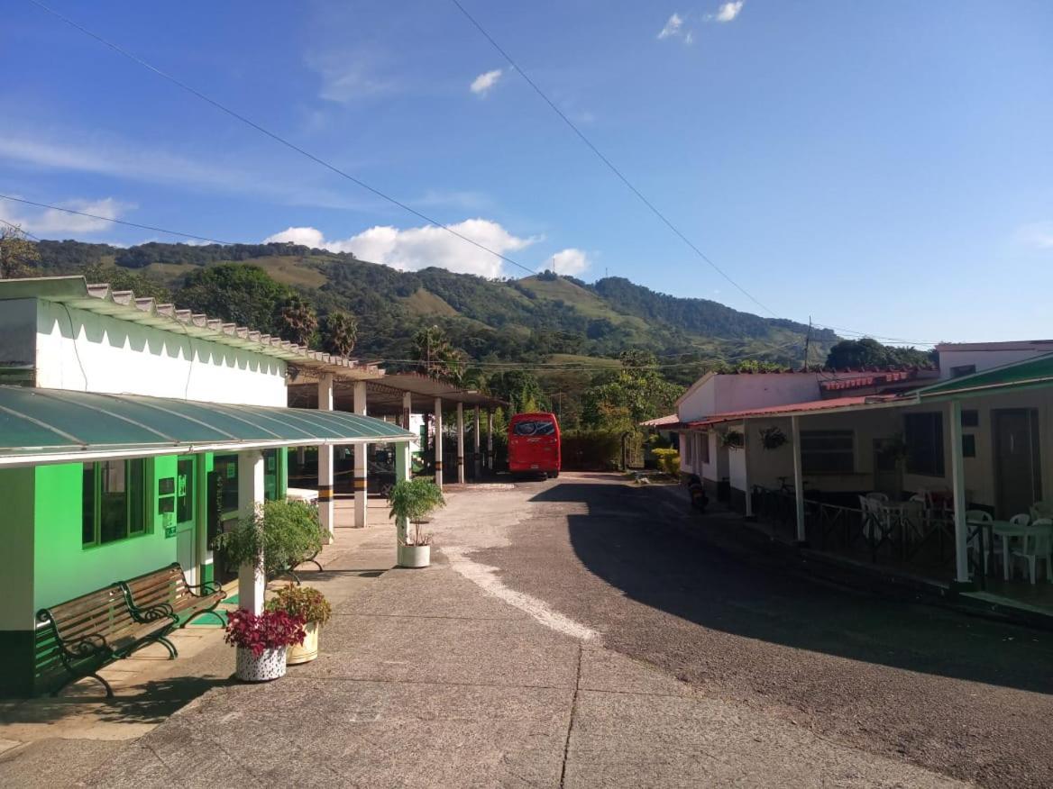 Hotel Servituristicos La Esmeralda Santa María Zewnętrze zdjęcie